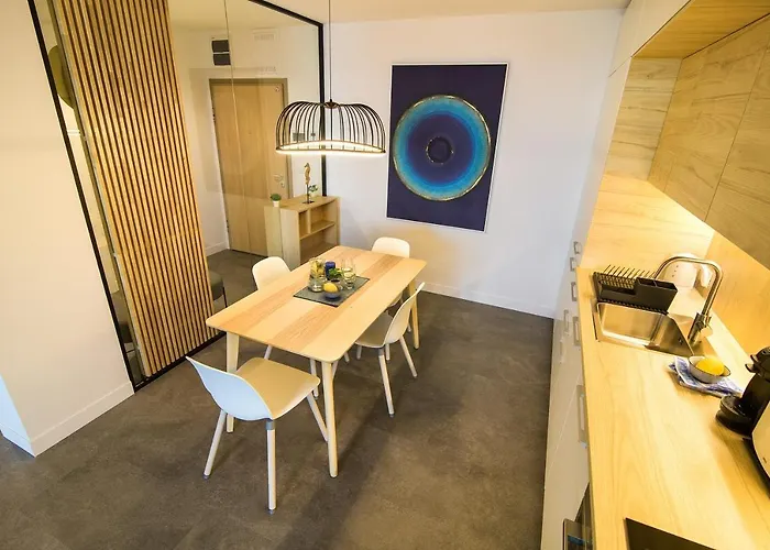 Onda - Coral Complex With Parking & Pool * Варна